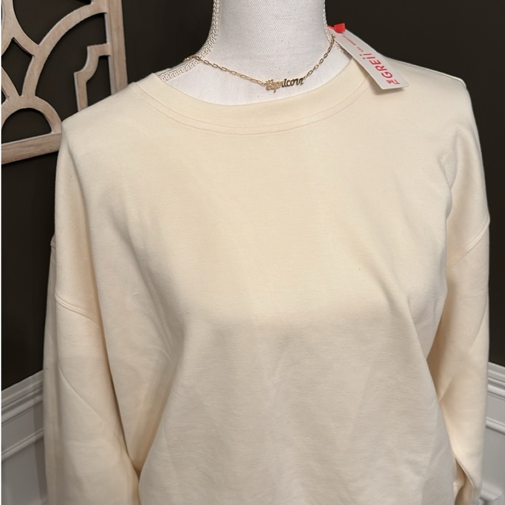 New Greii Women's Cream Top medium